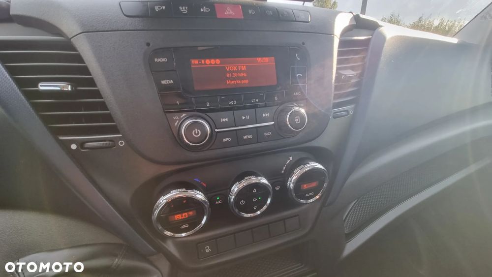 Iveco DAILY - 15