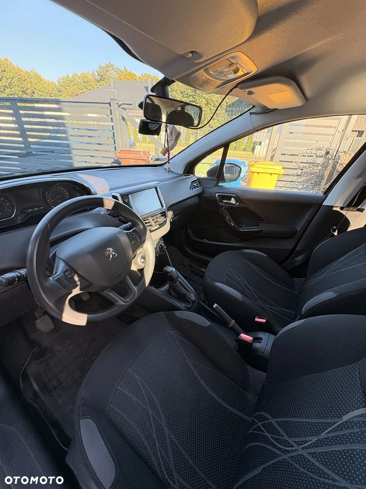 Peugeot 208 68 VTI Active - 12