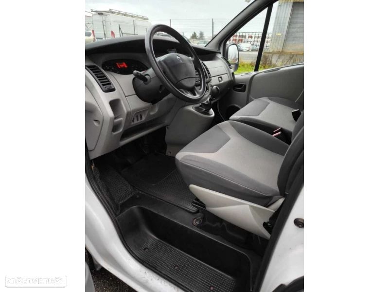 Renault Trafic 2.0 dCi L2H1 1.2T115 - 3