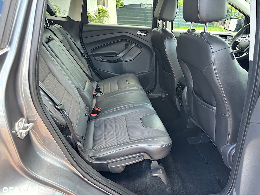 Ford Kuga 2.0 TDCi 4x4 Titanium - 31