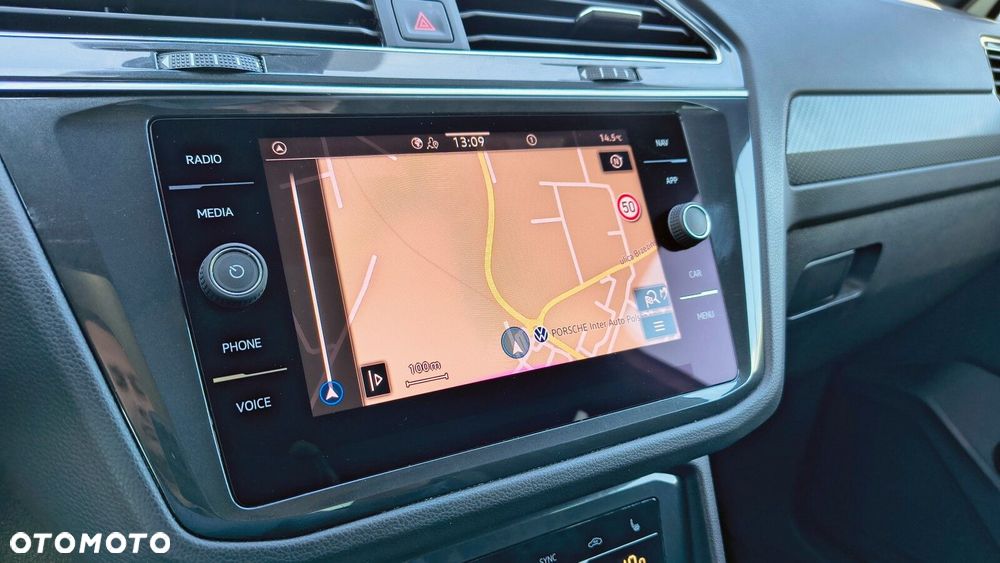 Volkswagen Tiguan - 22