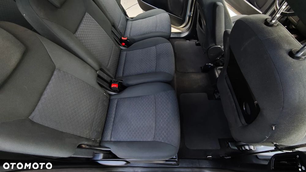 Ford Galaxy 2.0 Ghia - 7