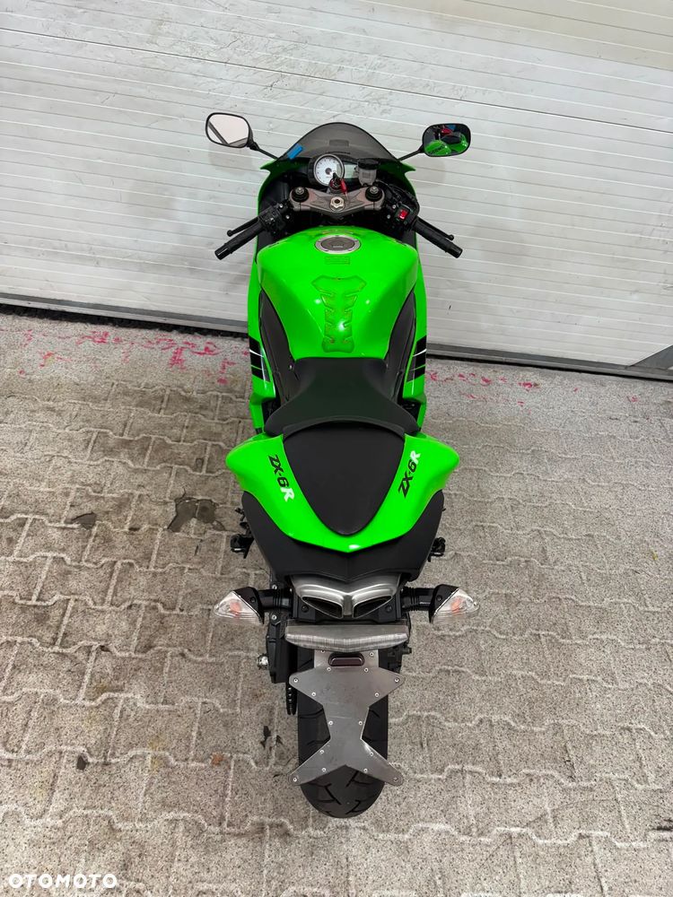 Kawasaki ZX - 33