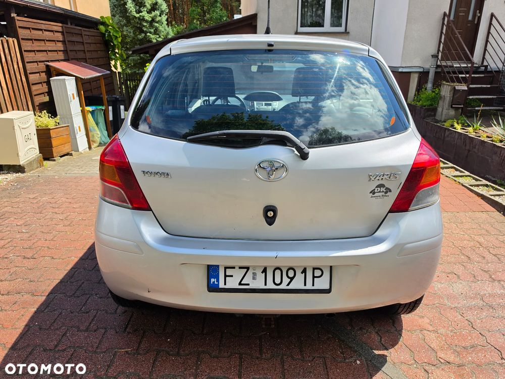 Toyota Yaris - 3