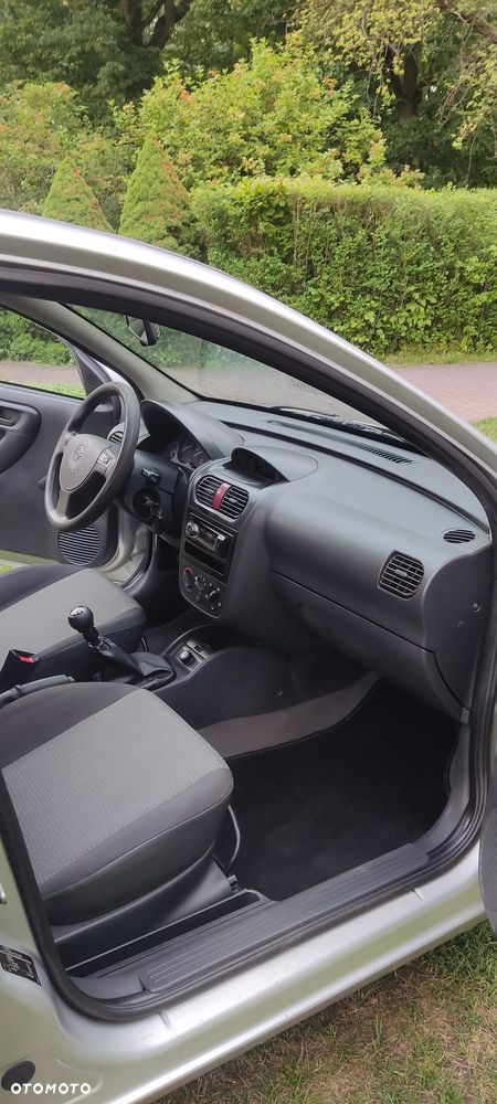 Opel Corsa - 8