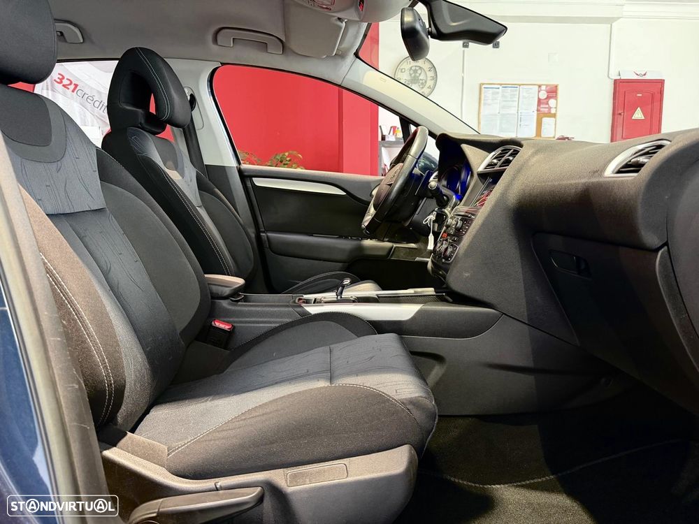 Citroën C4 e-HDi 115 ETG6 Tendance - 11