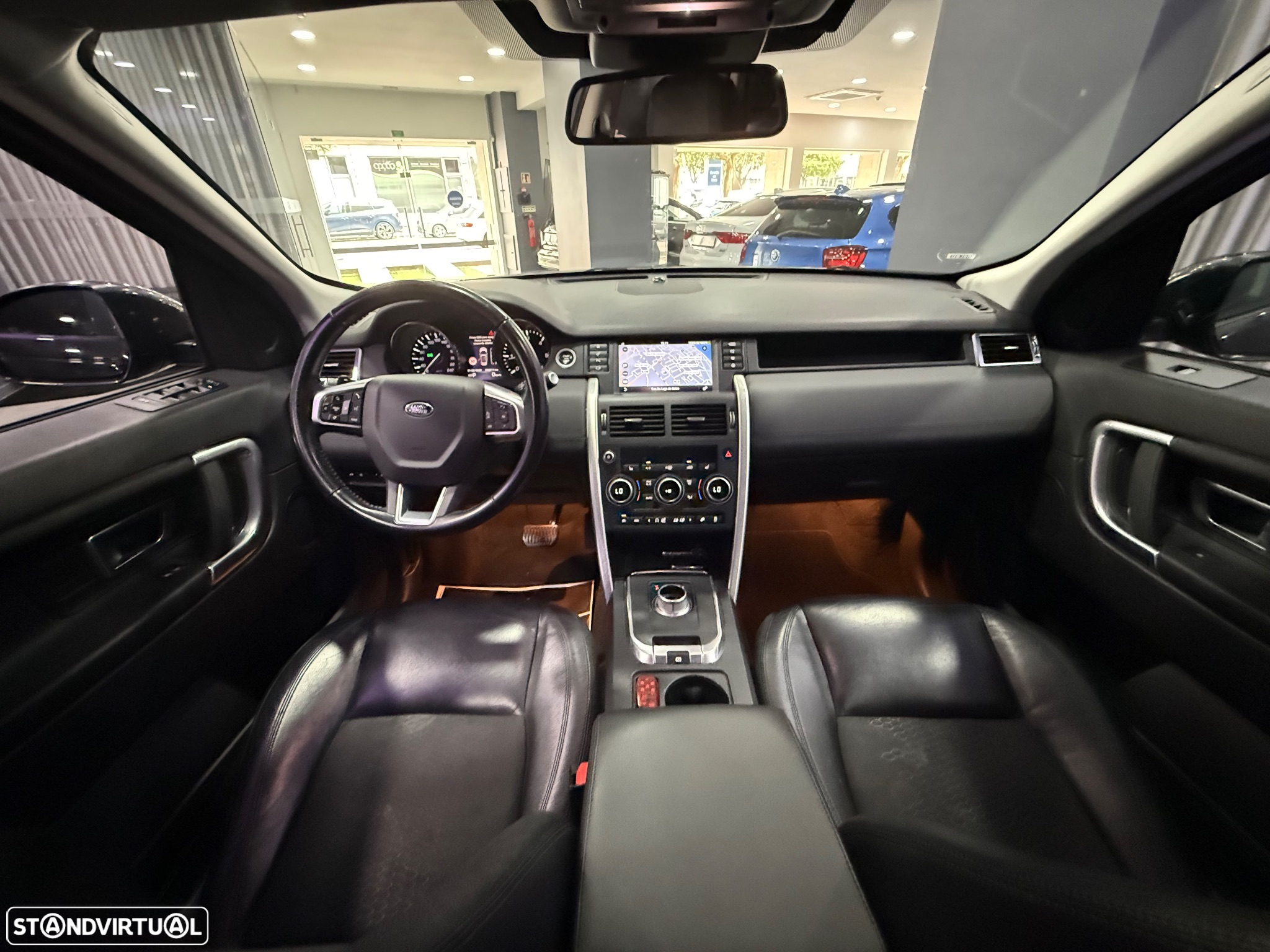 Land Rover Discovery Sport 2.0 TD4 HSE Auto - 23