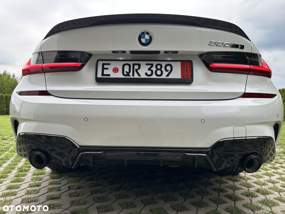 BMW Seria 3 330e M Sport - 28