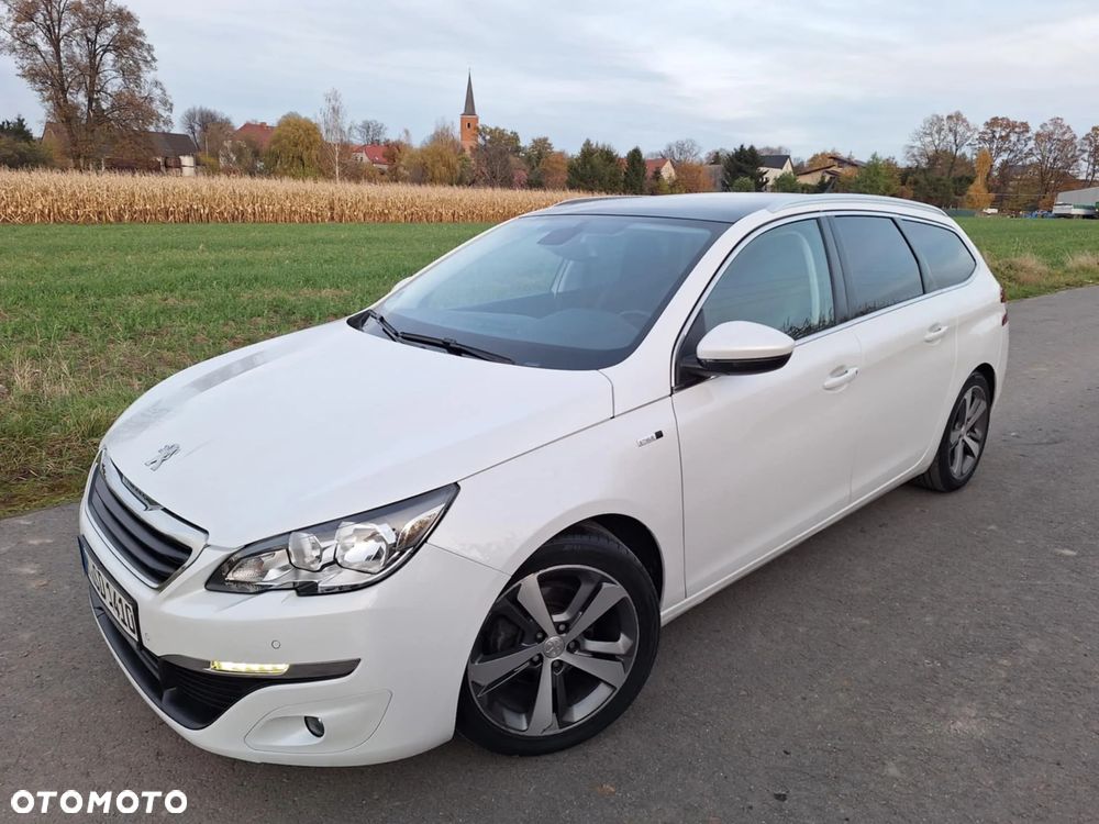 Peugeot 308 1.2 PureTech Allure S&S - 19