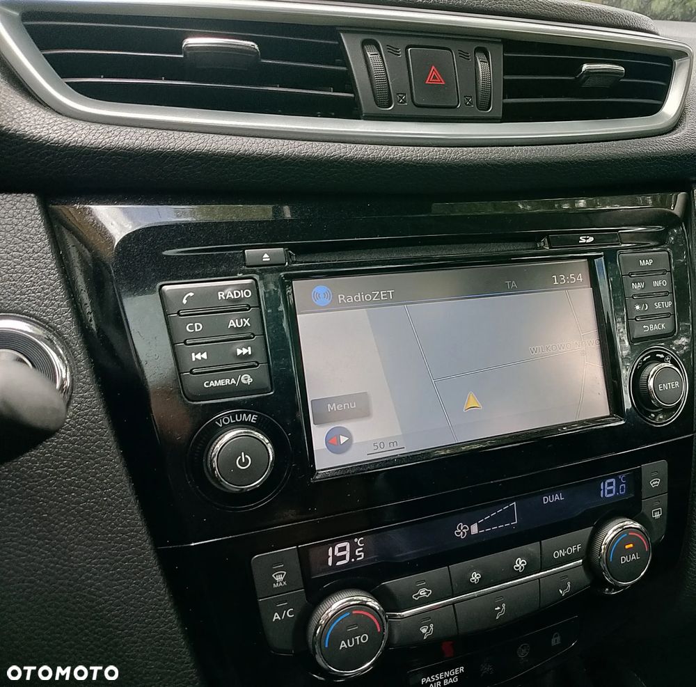 Nissan Qashqai 1.6 dCi DPF tekna - 9