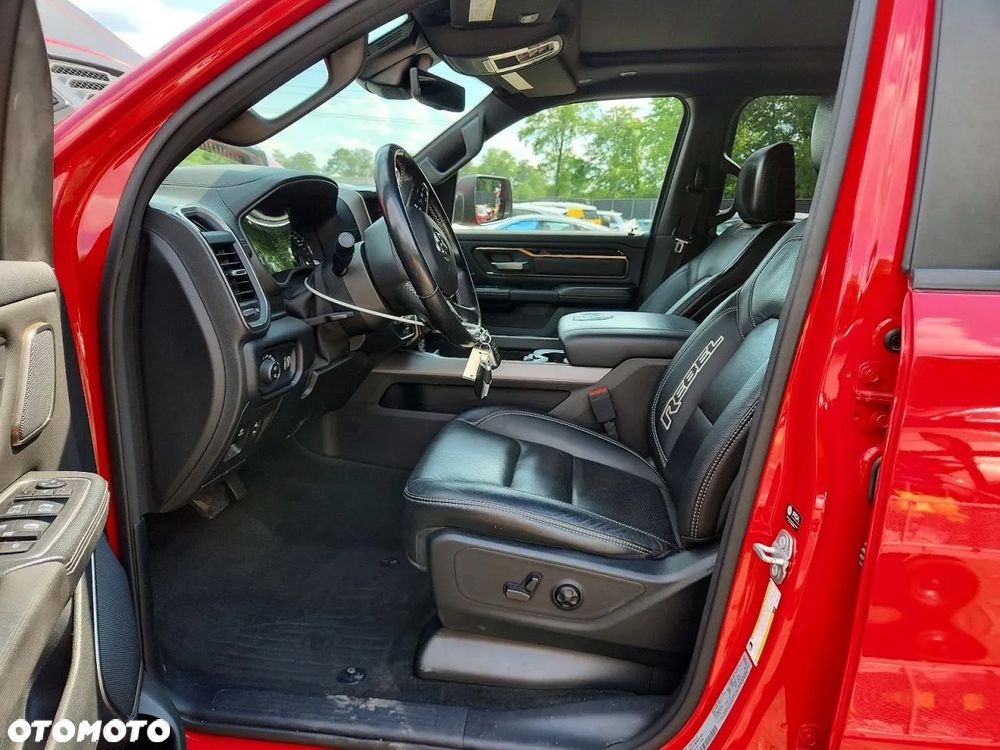 Dodge RAM 5.7 4x4 - 7