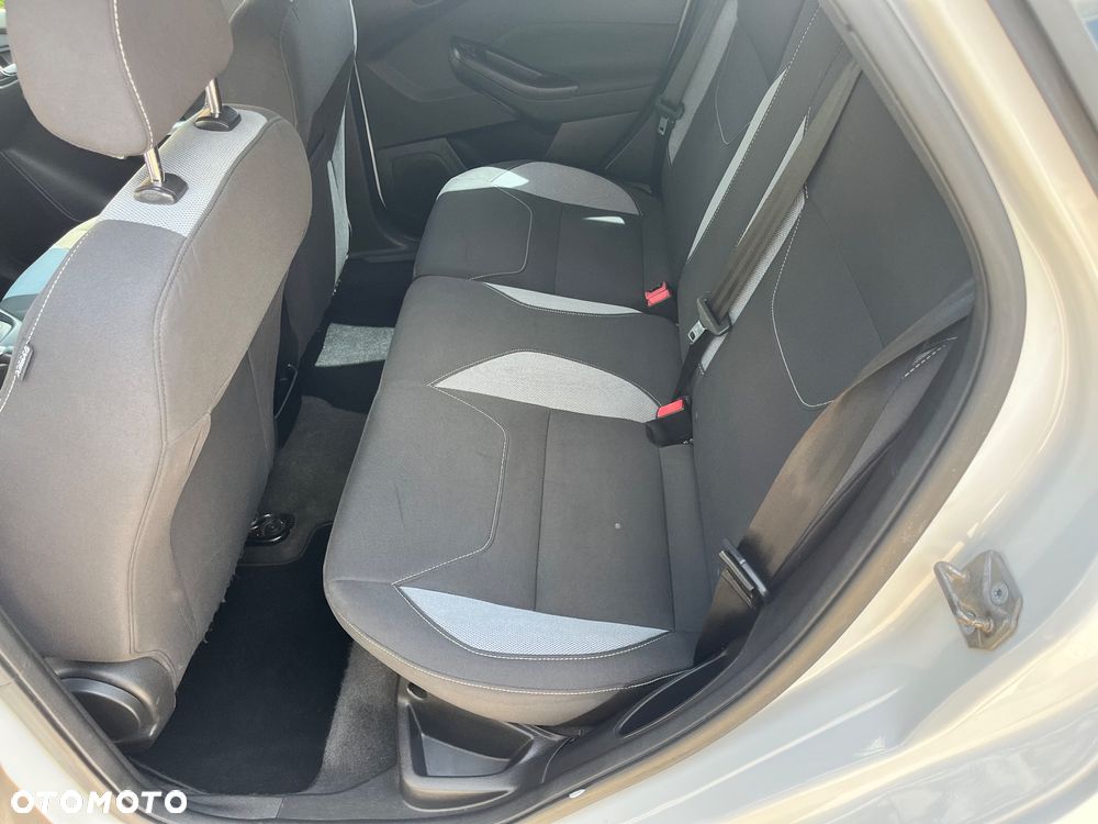 Ford Focus 2.0 EcoBoost ST - 13