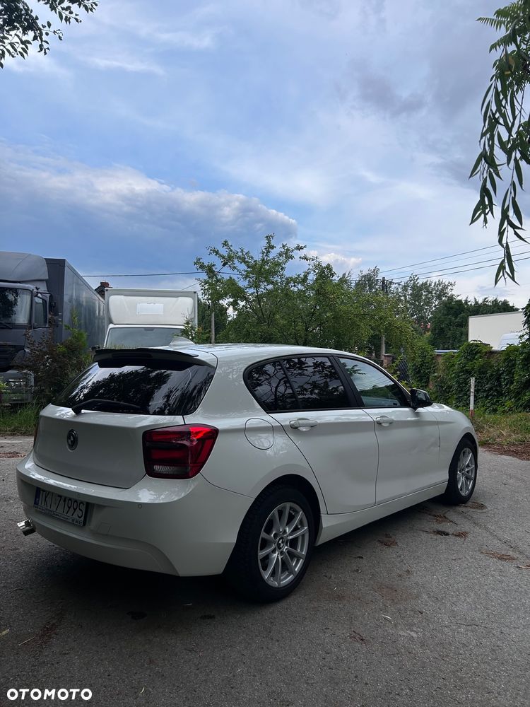 BMW Seria 1 116i - 8