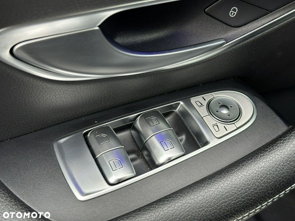Mercedes-Benz Klasa E 220 d Coupe 9G-TRONIC AMG Line - 13