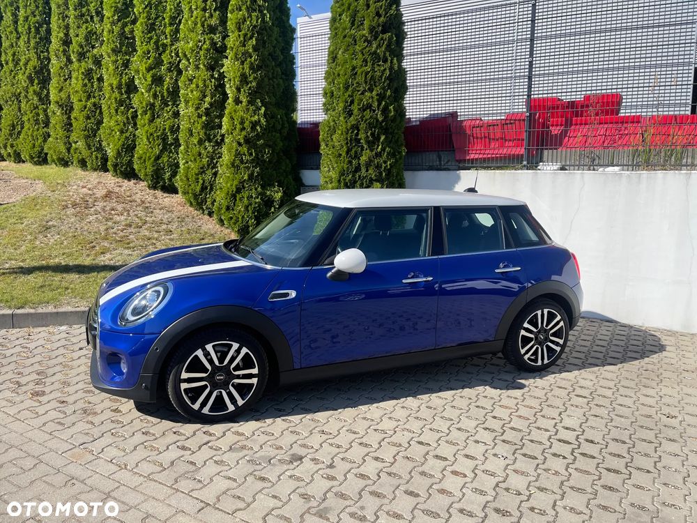 MINI Cooper Standard - 10