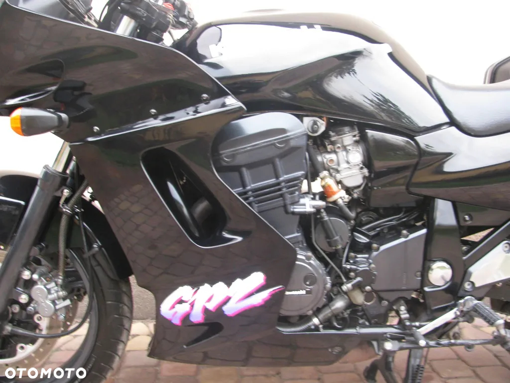 Kawasaki GPZ - 4