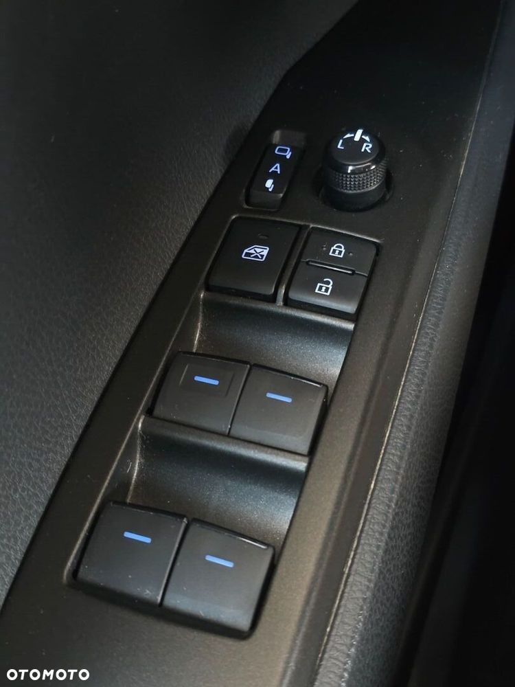 Toyota Camry 2.5 Hybrid Comfort CVT - 16