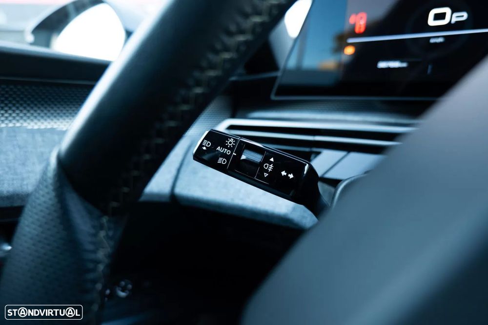 Peugeot 3008 1.2 Hybrid GT e-DCS6 - 18