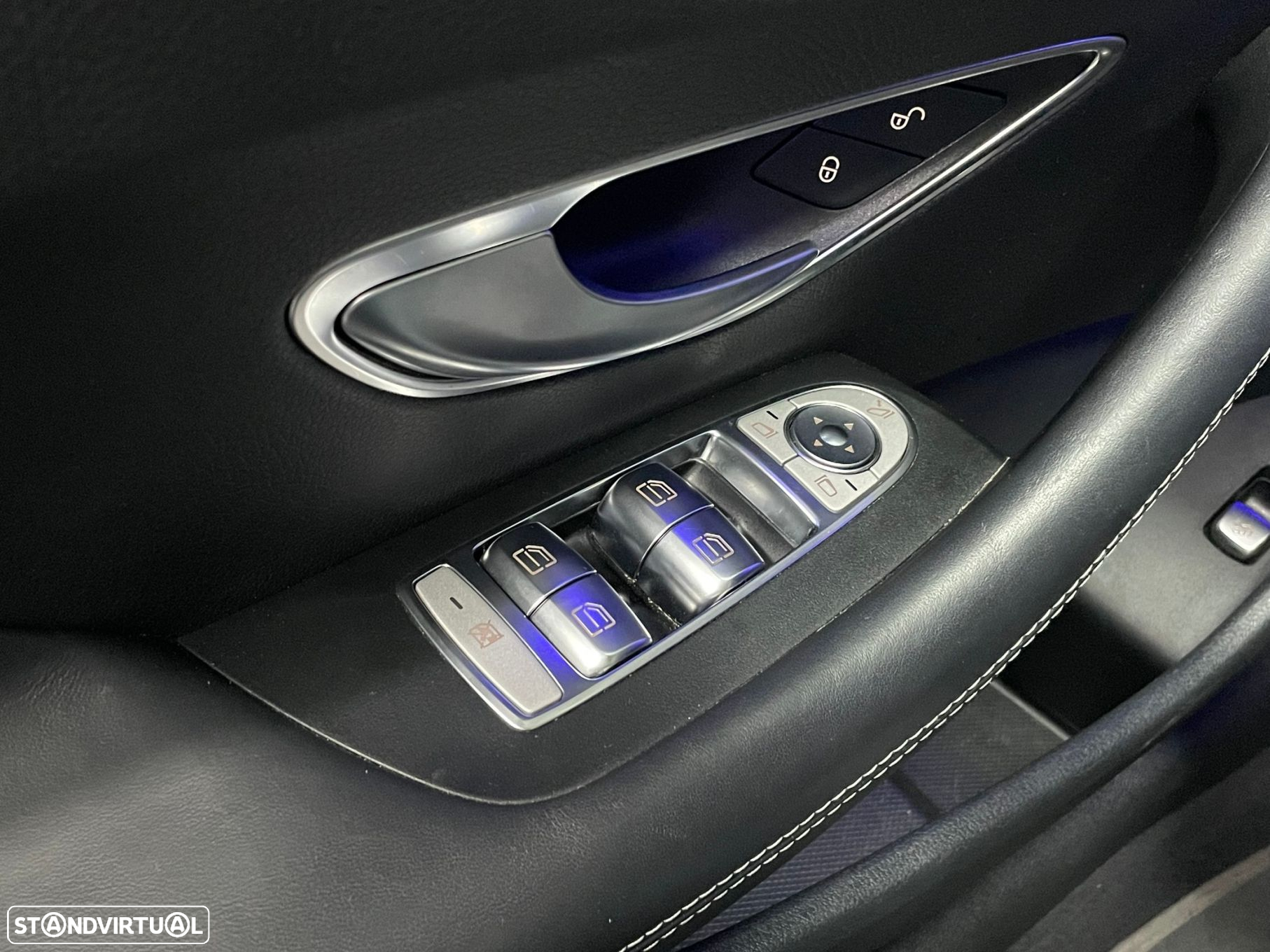 Mercedes-Benz E 220 d AMG Line - 18