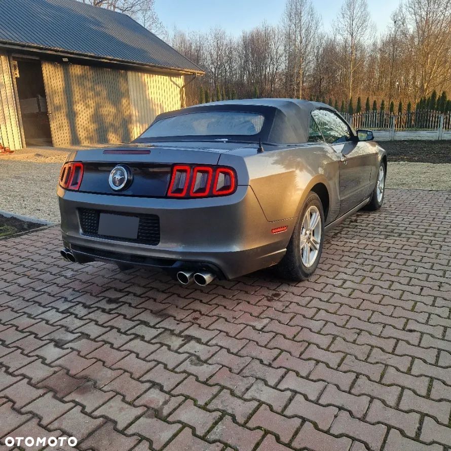 Ford Mustang 3.7 V6 - 5