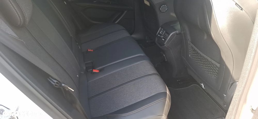 Peugeot 3008 2.0 BlueHDi GT S&S EAT8 - 17