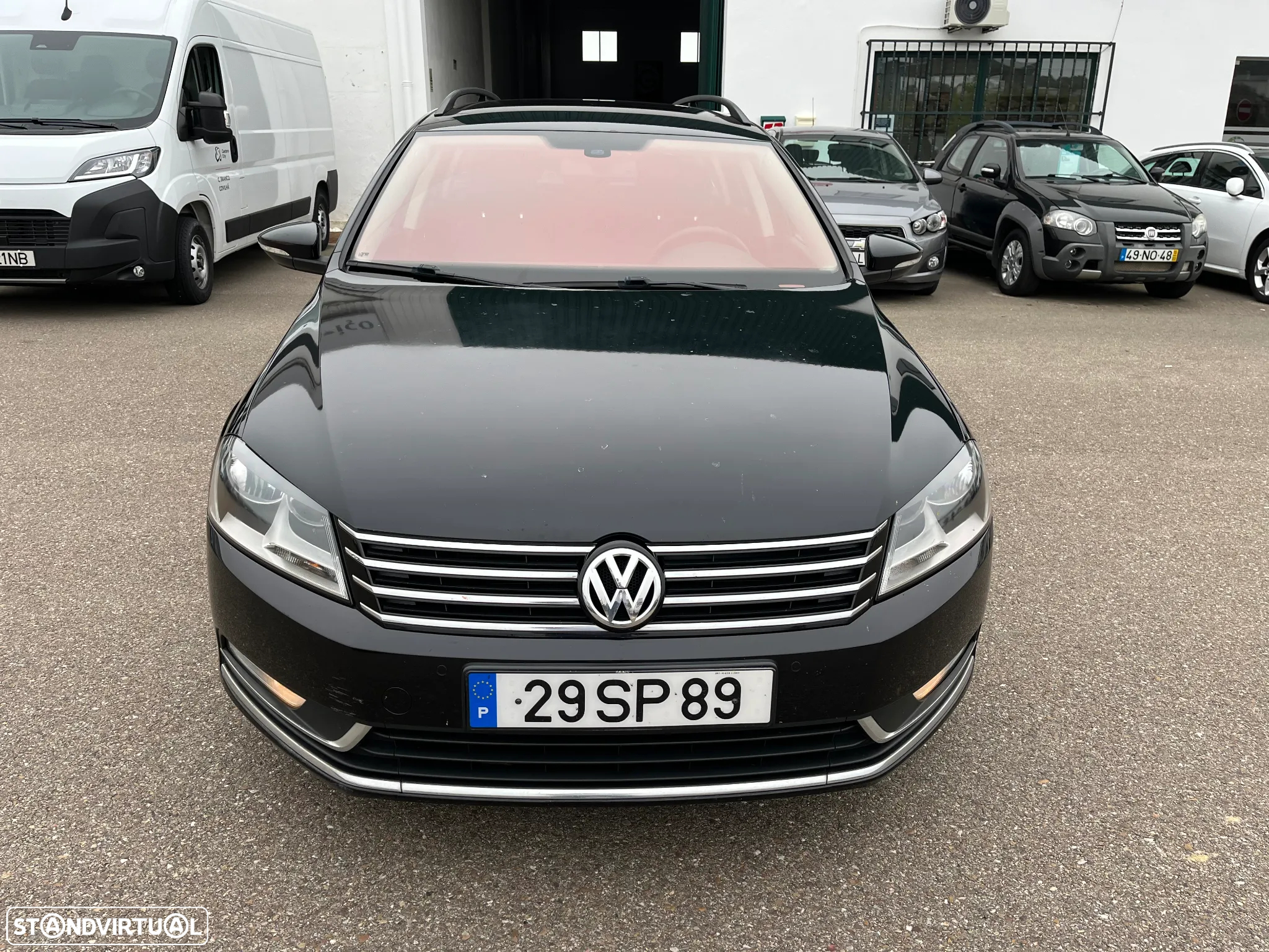 VW Passat Variant 1.6 TDI BlueMotion Highline - 9