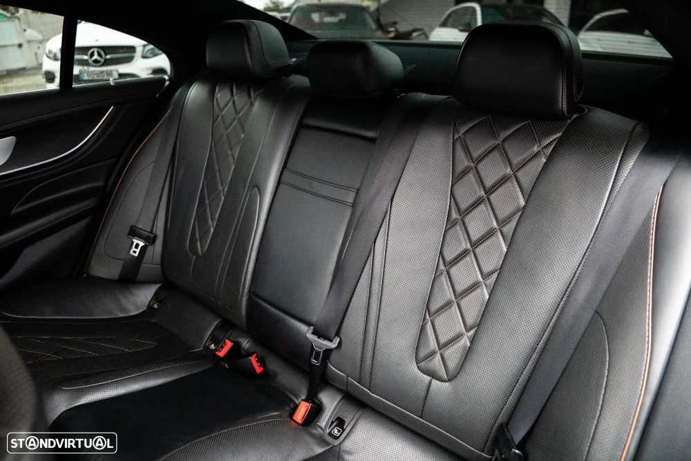 Mercedes-Benz CLS 350 d 4Matic AMG Line - 23