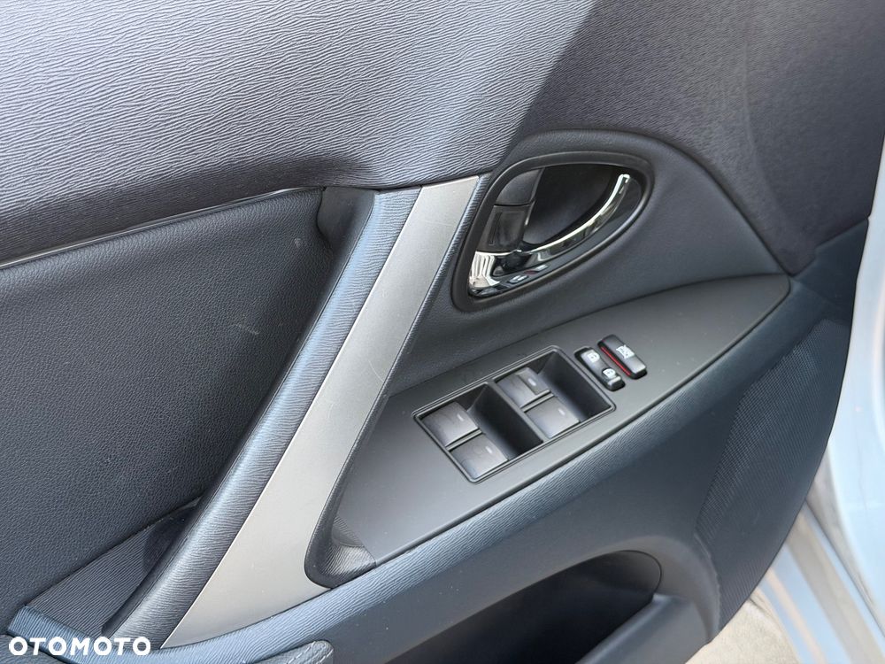 Toyota Avensis 1.8 Sol plus NAVI - 11