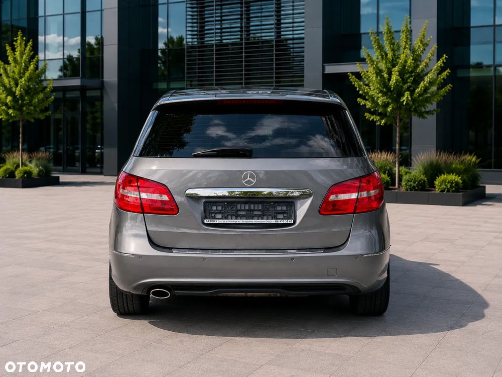 Mercedes-Benz Klasa B 200 BlueEFFICIENCY Edition 1 - 8
