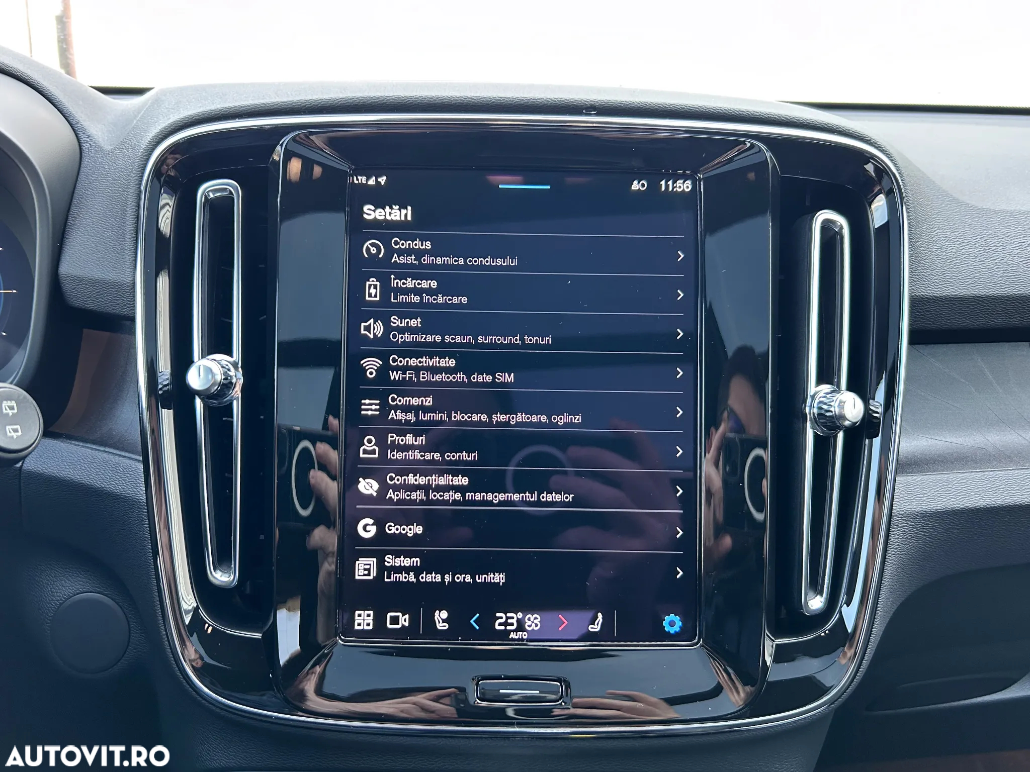 Volvo XC 40 Recharge Twin Motor AWD Ultimate - 28