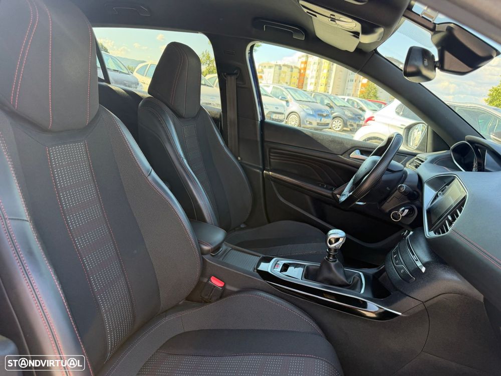 Peugeot 308 1.2 PureTech GT Line - 12