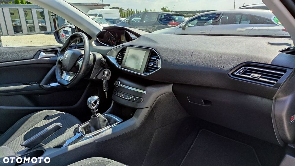 Peugeot 308 - 24