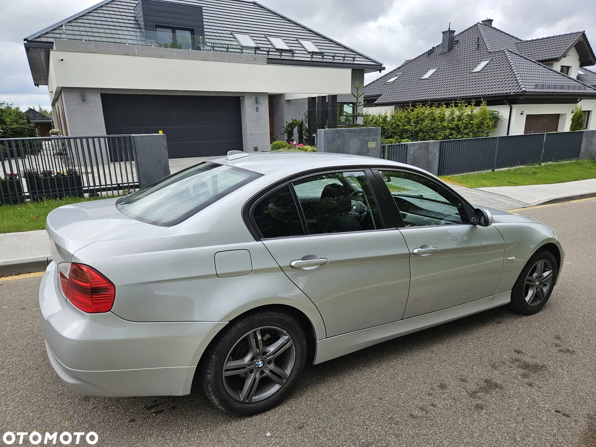BMW Seria 3 318i - 10