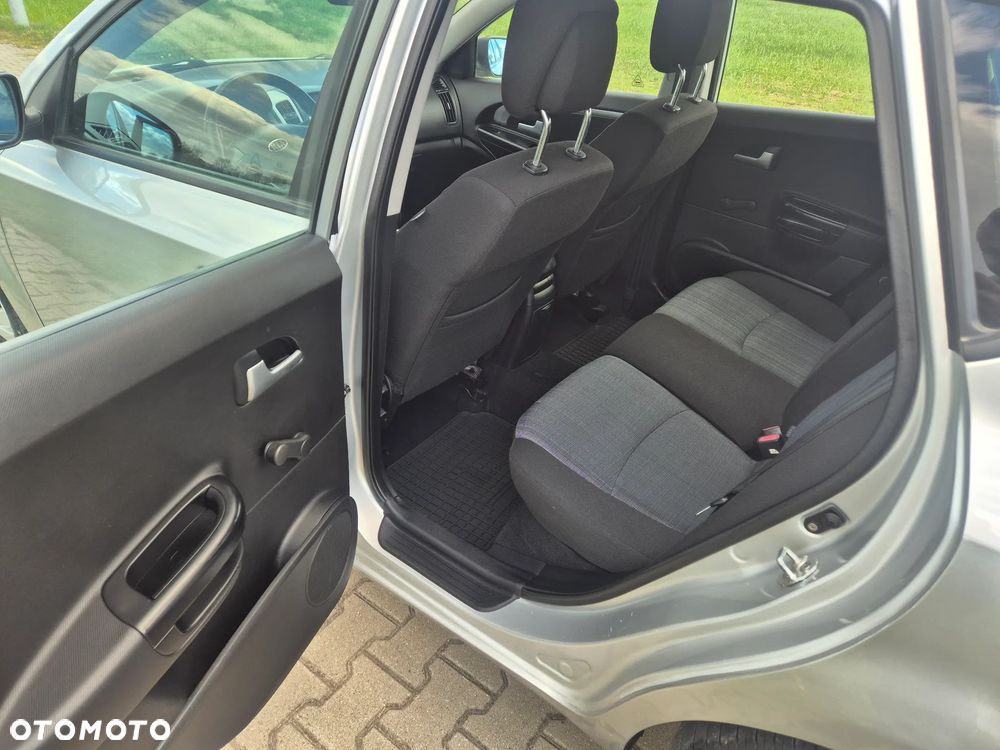 Kia Ceed 1.6 CRDi 90 Vision - 11