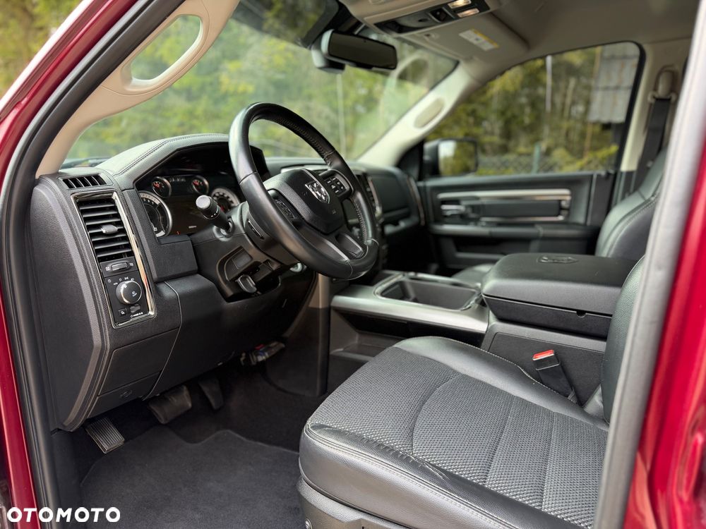 Dodge RAM 5.7 4x4 - 13