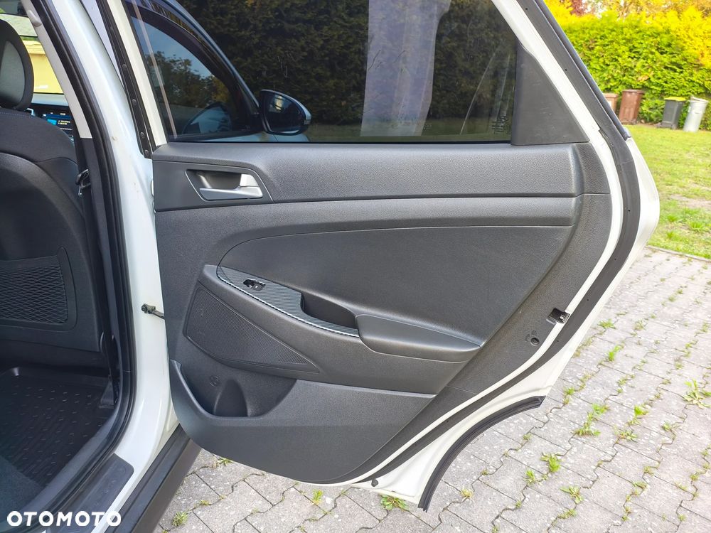 Hyundai Tucson blue 1.7 CRDi 2WD DCT Advantage - 11