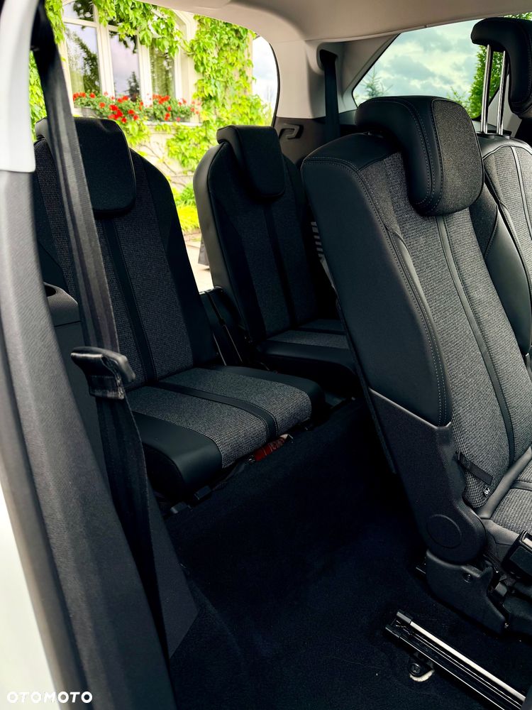 Peugeot 5008 1.5 BlueHDi Allure S&S EAT8 - 17
