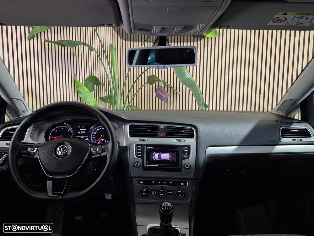 VW Golf 1.6 TDi Highline - 8