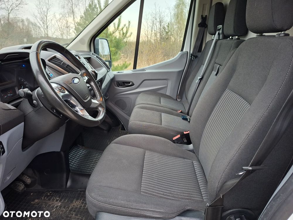 Ford Transit - 11