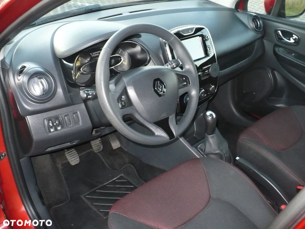 Renault Clio 1.2 16V 75 Authentique - 10