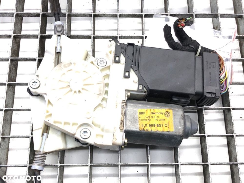 PODNOŚNIK SZYBY LEWY PRZÓD  VW BORA Variant (1J6) 1999 - 2005 1.9 TDI 85 kW [115 KM] olej - 3