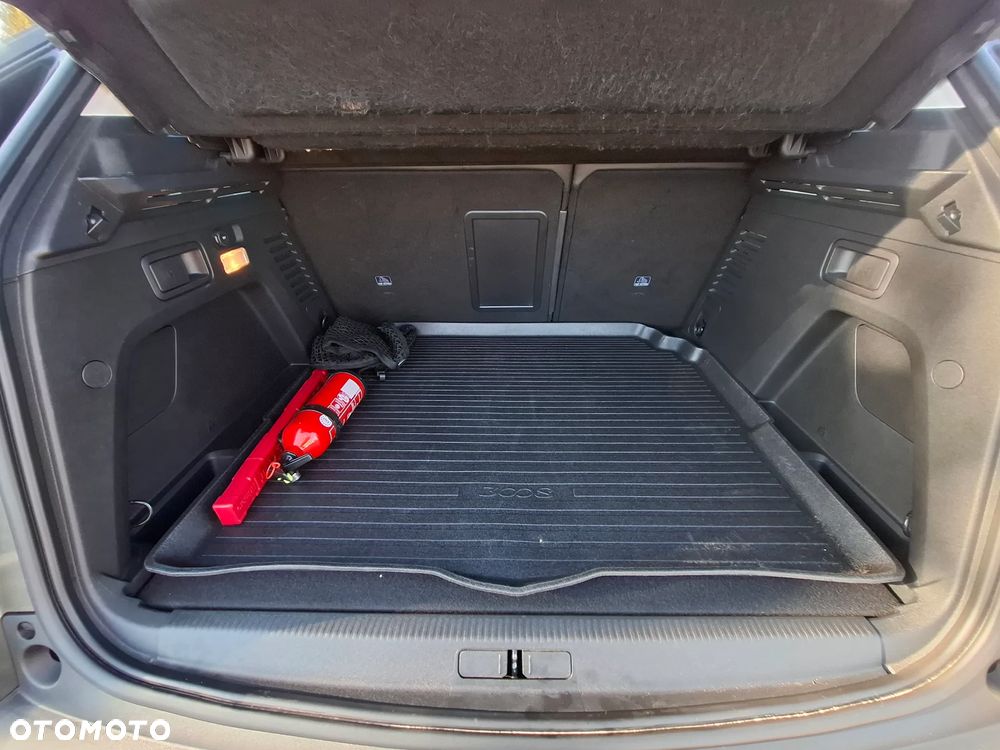 Peugeot 3008 BlueHDi 130 Stop & Start EAT8 Allure - 19