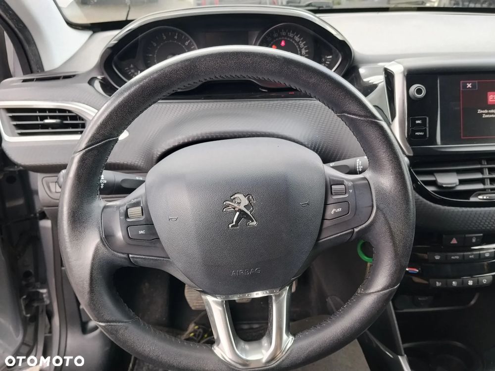 Peugeot 2008 1.2 Pure Tech Active S&S - 7