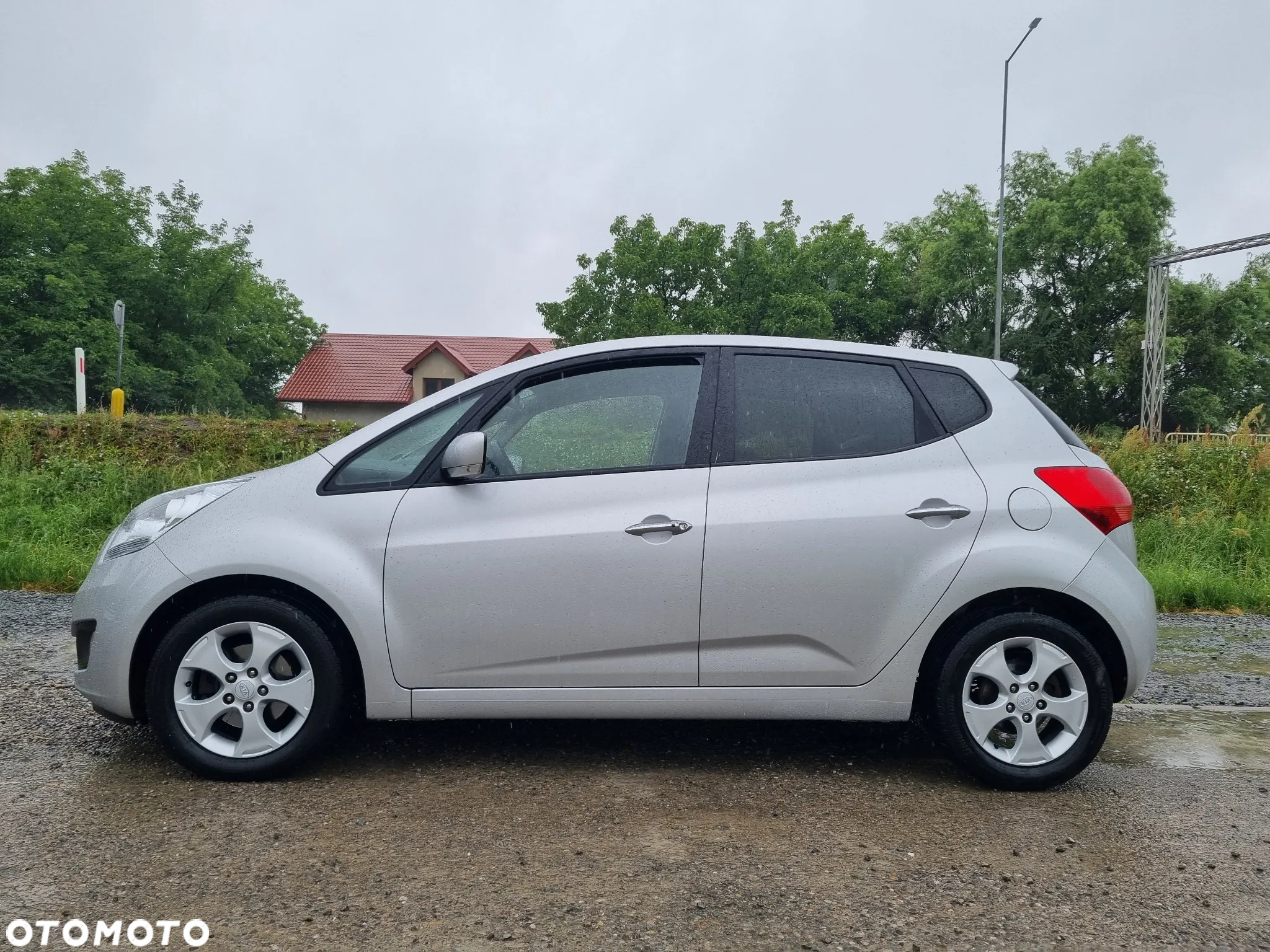 Kia Venga 1.6 CRDi 128 Dream Team Edition - 3