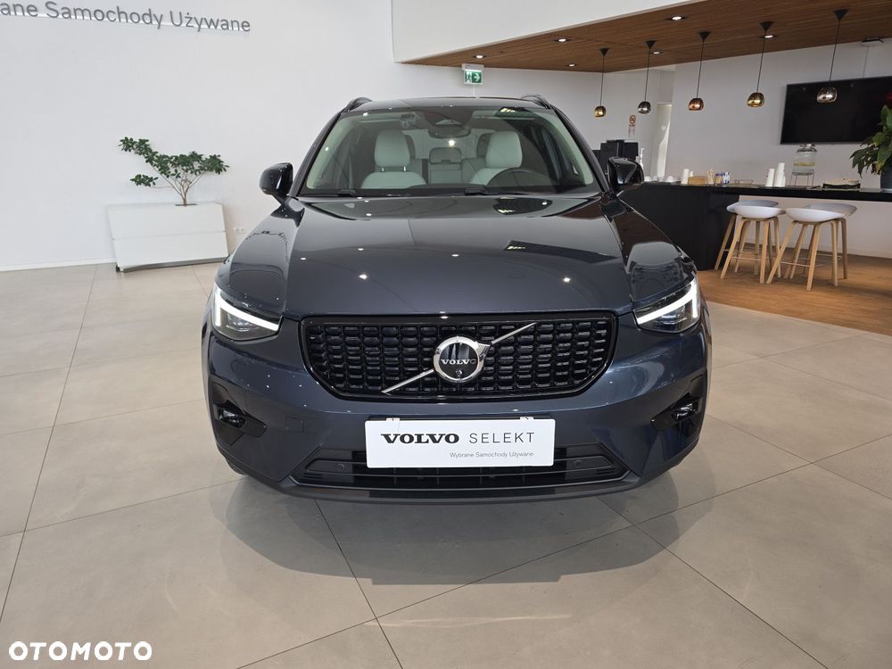 Volvo XC 40 - 3