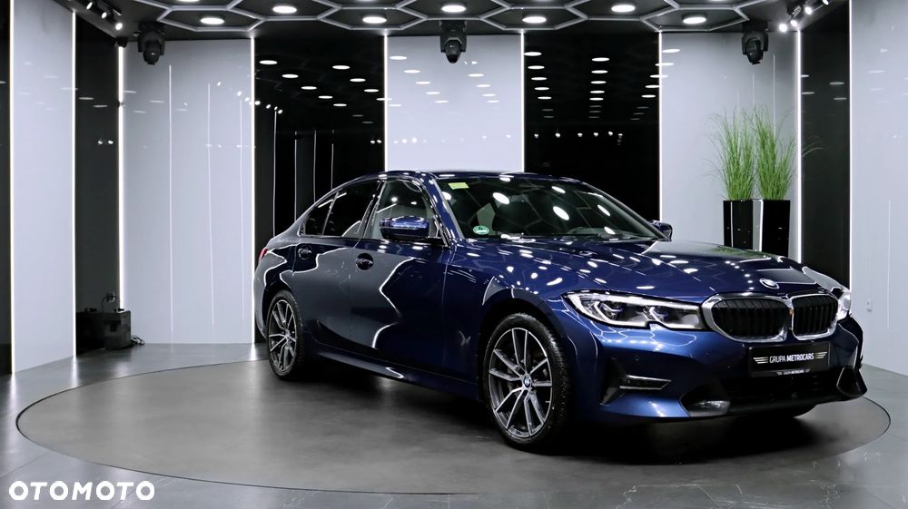 BMW Seria 3 330e Sport Line sport - 13