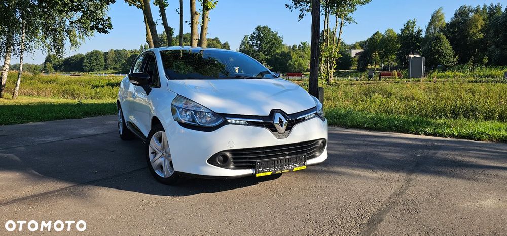 Renault Clio 1.2 16V 75 LIMITED - 9