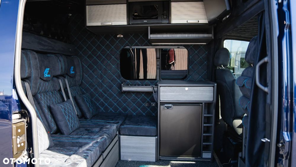 Mercedes-Benz Sprinter - 37