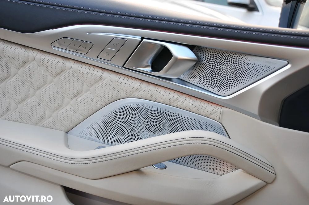 BMW M8 Competition - 16