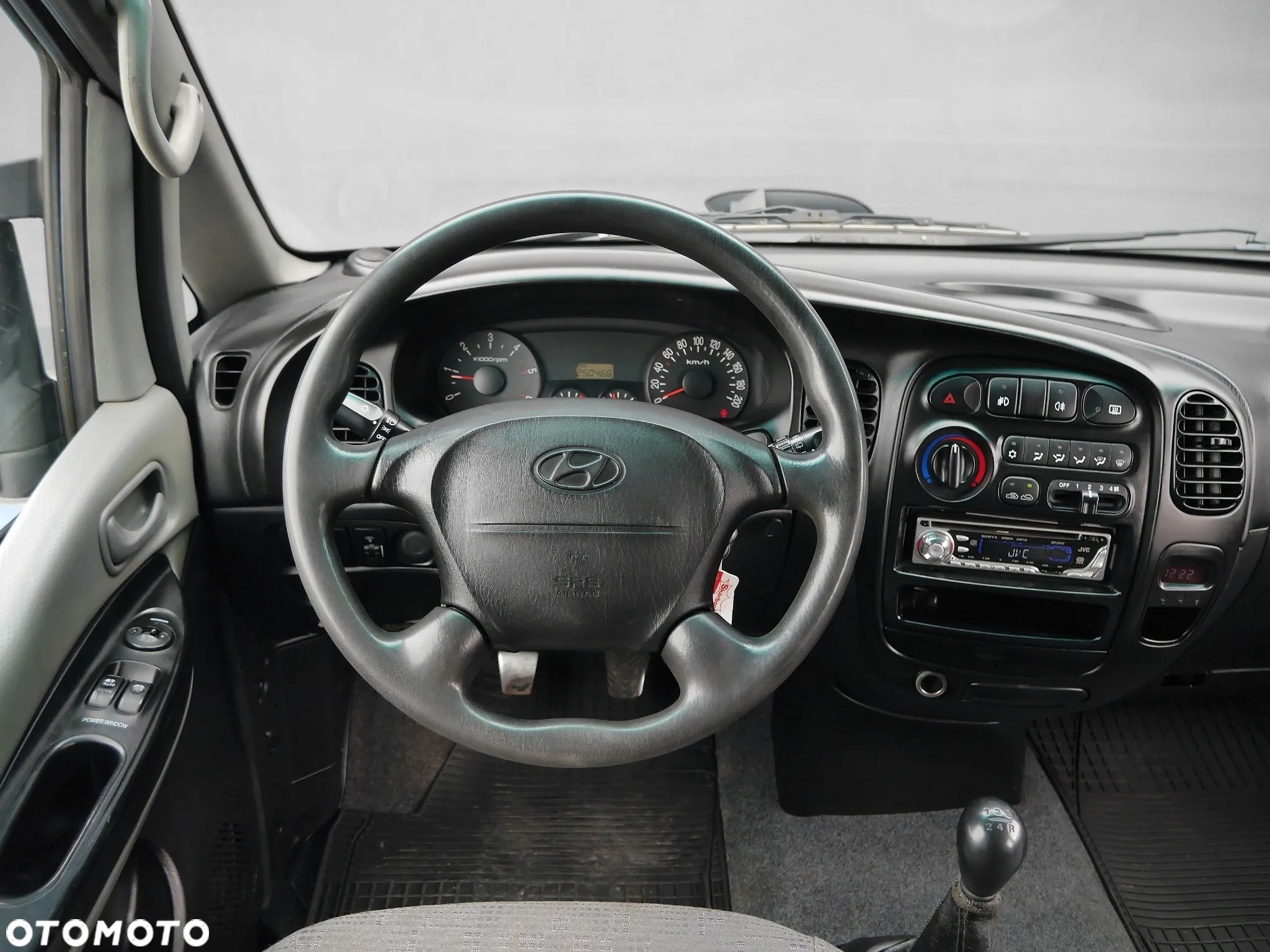 Hyundai H-1 2.5 CRDi Travel Family+ - 9